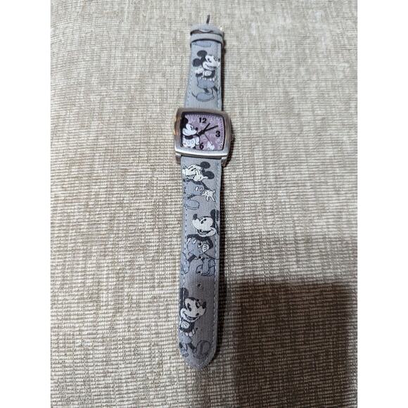 Genuine Disney Limited Release Pie Eyed Mickey Mouse Women's Wrist Watch Grey - Picture 2 of 8